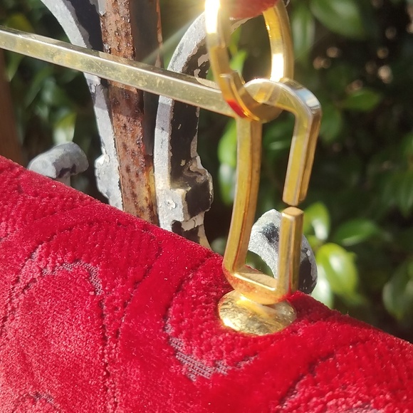 '60s Vintage Cherry Red Lewis Carpet Bag - Picture 4 of 9